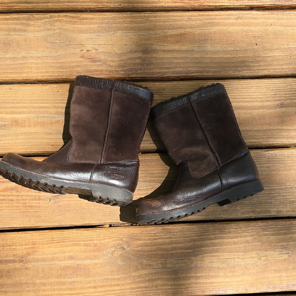 UGG Kids Brown Boots - Picture 3 of 4